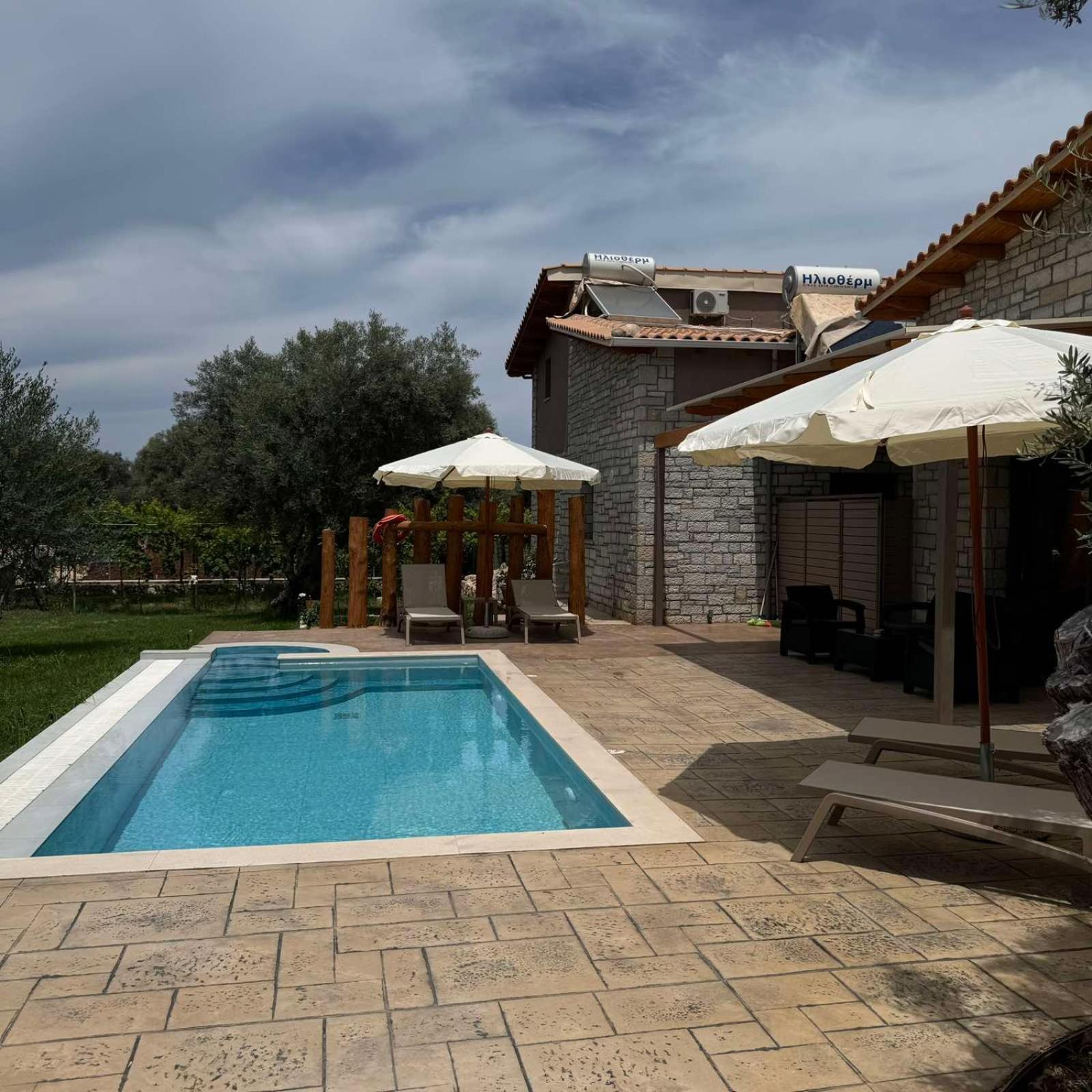 Iris Villas Complex Frínion Exterior foto